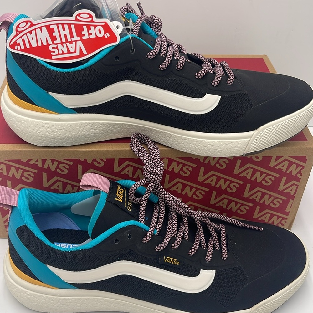 Vans WMNS Black and Blue Shoes Ultrarange Exo
Pop Color Black/Multi
VN0A4U1KB - Picture 4 of 16